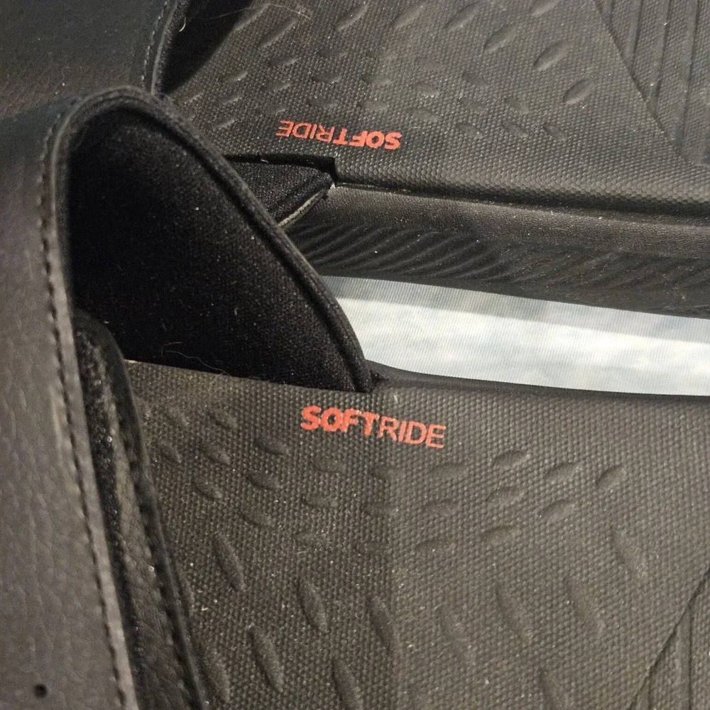 Puma SoftRide Comfort Slides Mens Size 11 Black Sandals Slip On